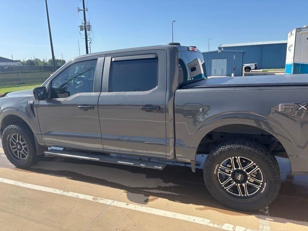 2021 Ford F-150 XL — photo 1 of 10