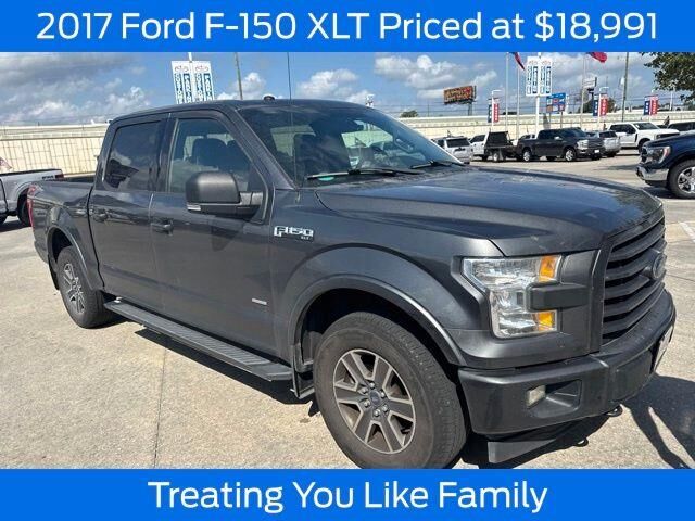 2017 Ford F-150 XLT — photo 1 of 13