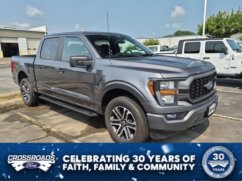 2023 Ford F-150 XL — photo 1 of 40