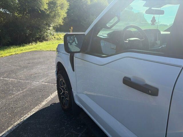 2023 Ford F-150 XL — photo 1 of 26