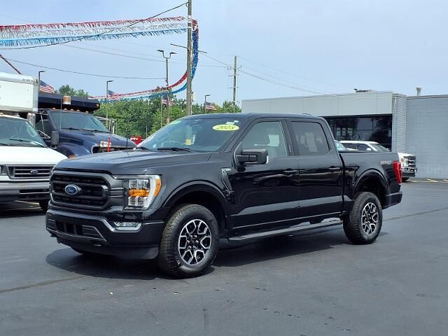 2023 Ford F-150 XLT — photo 1 of 13