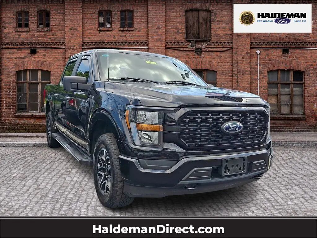 2023 Ford F-150 XL — photo 1 of 10