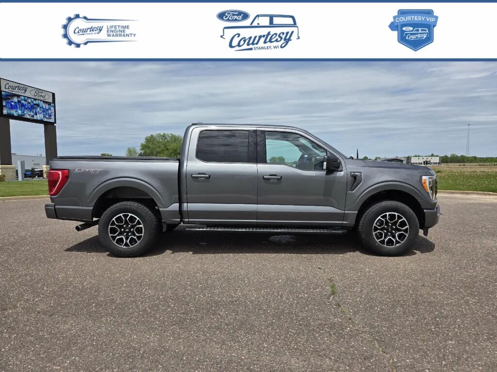 2023 Ford F-150 XLT — photo 1 of 14
