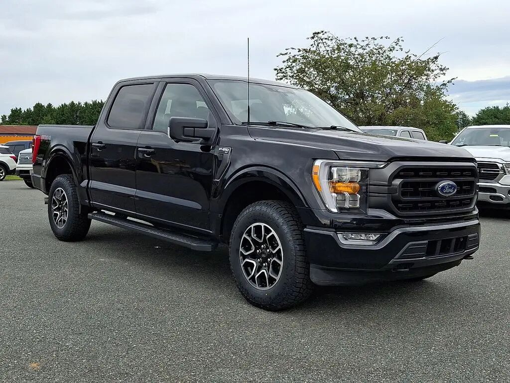 2023 Ford F-150 XLT — photo 1 of 13