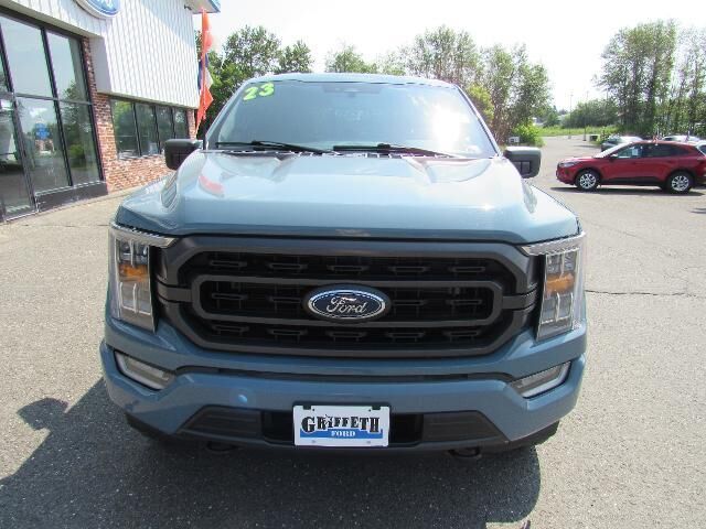 2023 Ford F-150 Lariat — photo 1 of 12