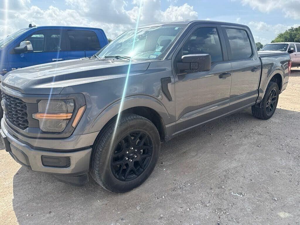 2025 Ford F-150 STX — photo 1 of 3