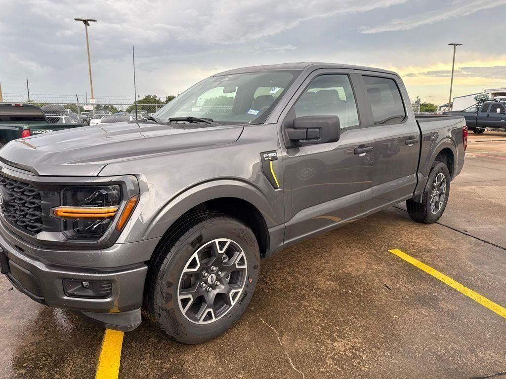 2025 Ford F-150 STX — photo 1 of 4
