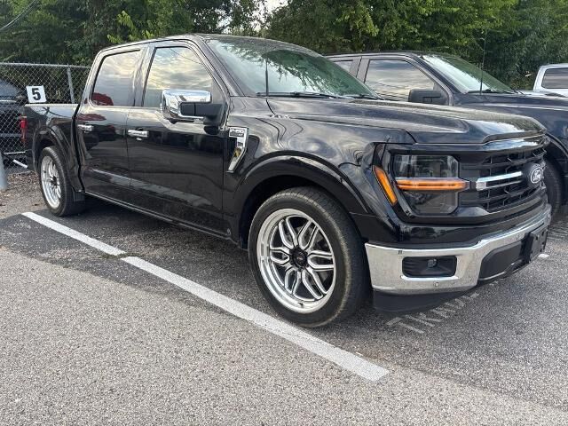 2024 Ford F-150 XLT — photo 1 of 2