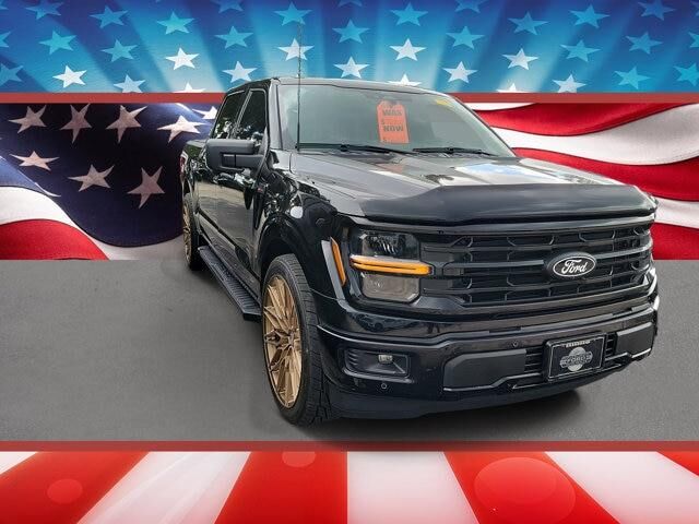 2025 Ford F-150 XLT — photo 1 of 26