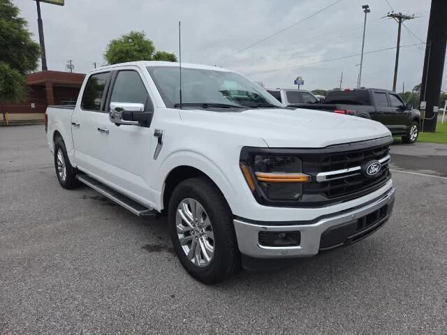 2025 Ford F-150 XLT — photo 1 of 13