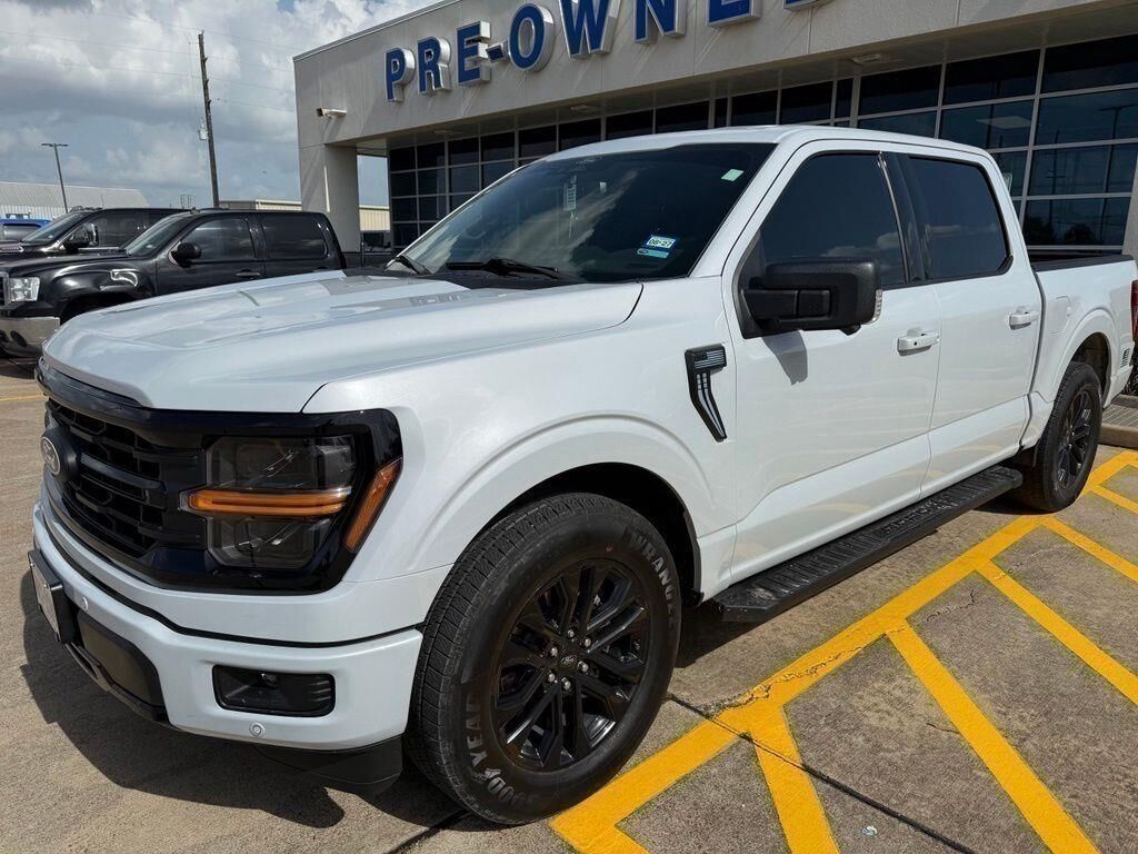 2025 Ford F-150 XLT — photo 1 of 5