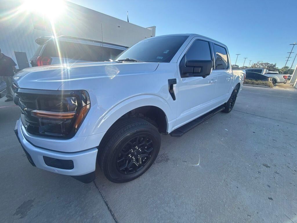 2025 Ford F-150 XLT — photo 1 of 2