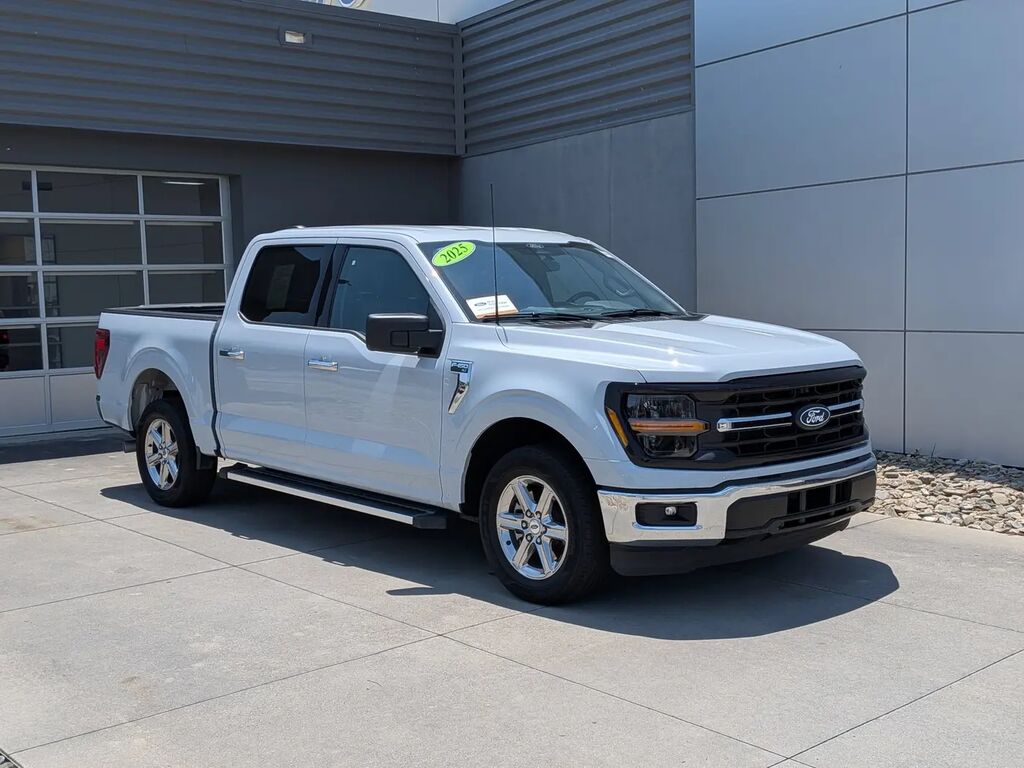 2025 Ford F-150 XLT — photo 1 of 14