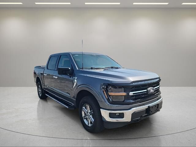 2025 Ford F-150 XLT — photo 1 of 27