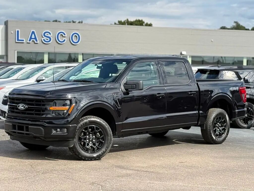 2025 Ford F-150 XLT — photo 1 of 13