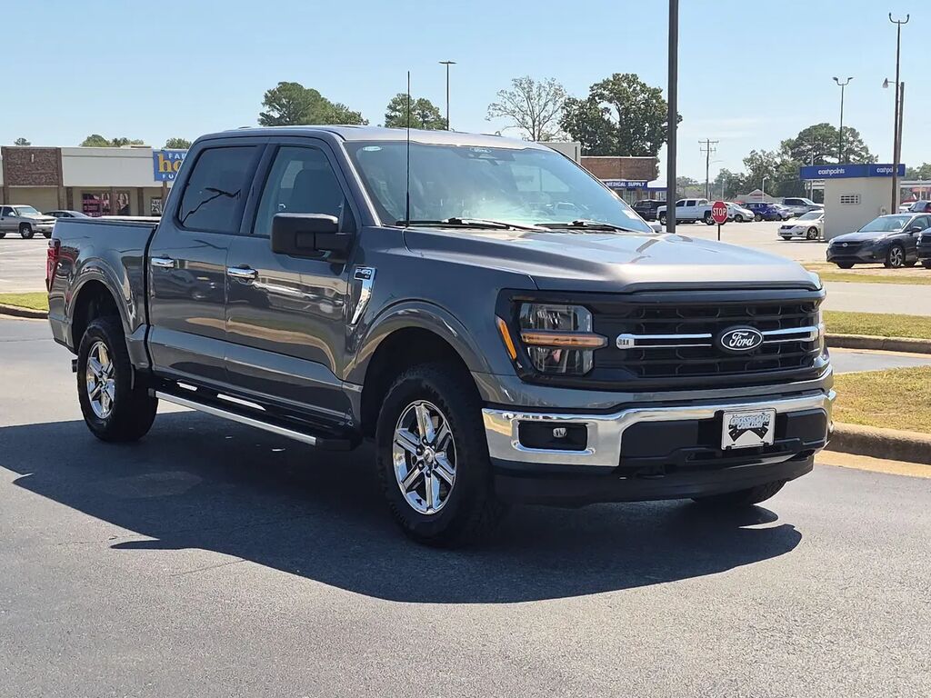 2025 Ford F-150 XLT — photo 1 of 13