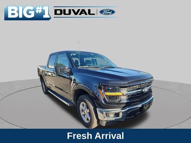 2025 Ford F-150 XLT — photo 1 of 34