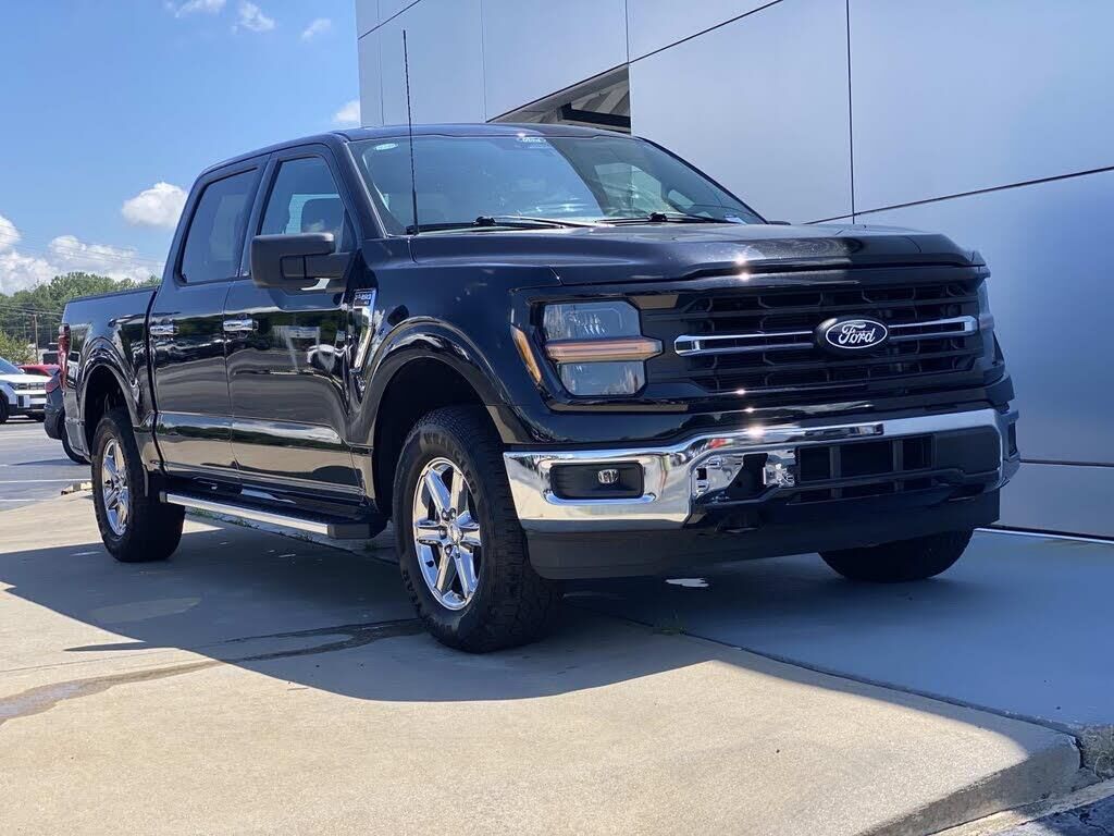 2025 Ford F-150 XLT — photo 1 of 1