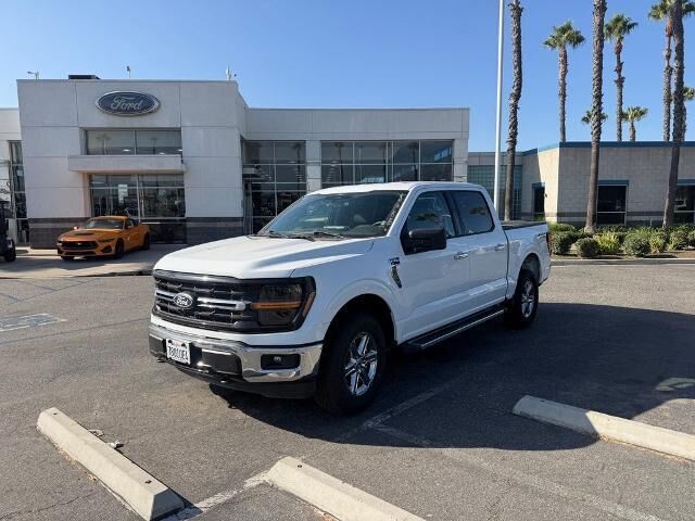 2025 Ford F-150 XLT — photo 1 of 2