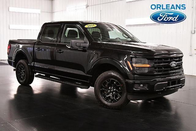 2025 Ford F-150 XLT — photo 1 of 26