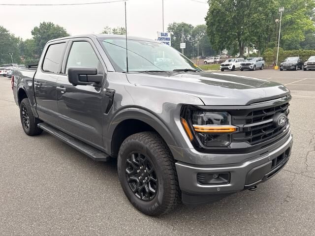 2025 Ford F-150 XLT — photo 1 of 6