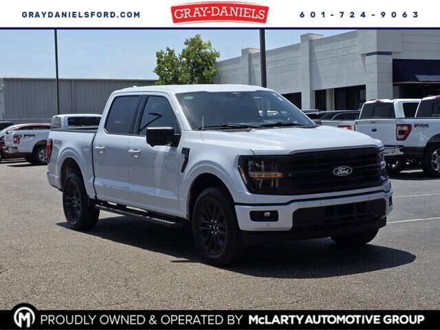 2025 Ford F-150 XLT — photo 1 of 26