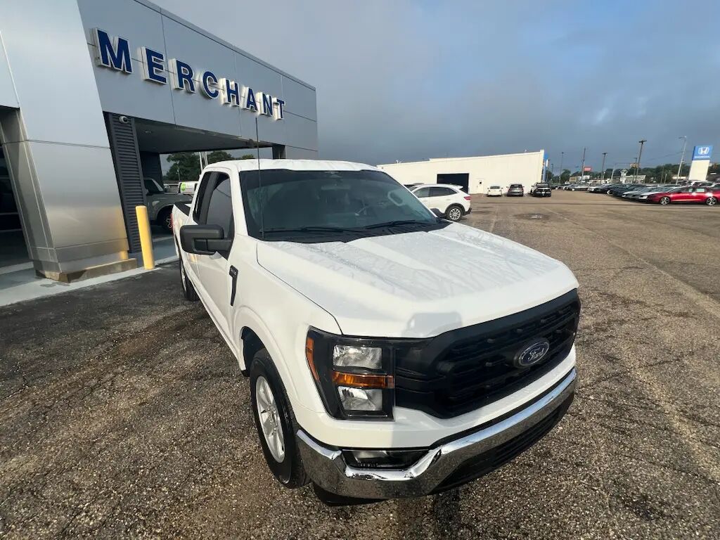2023 Ford F-150 XL — photo 1 of 35