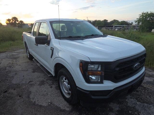 2023 Ford F-150 XL — photo 1 of 4