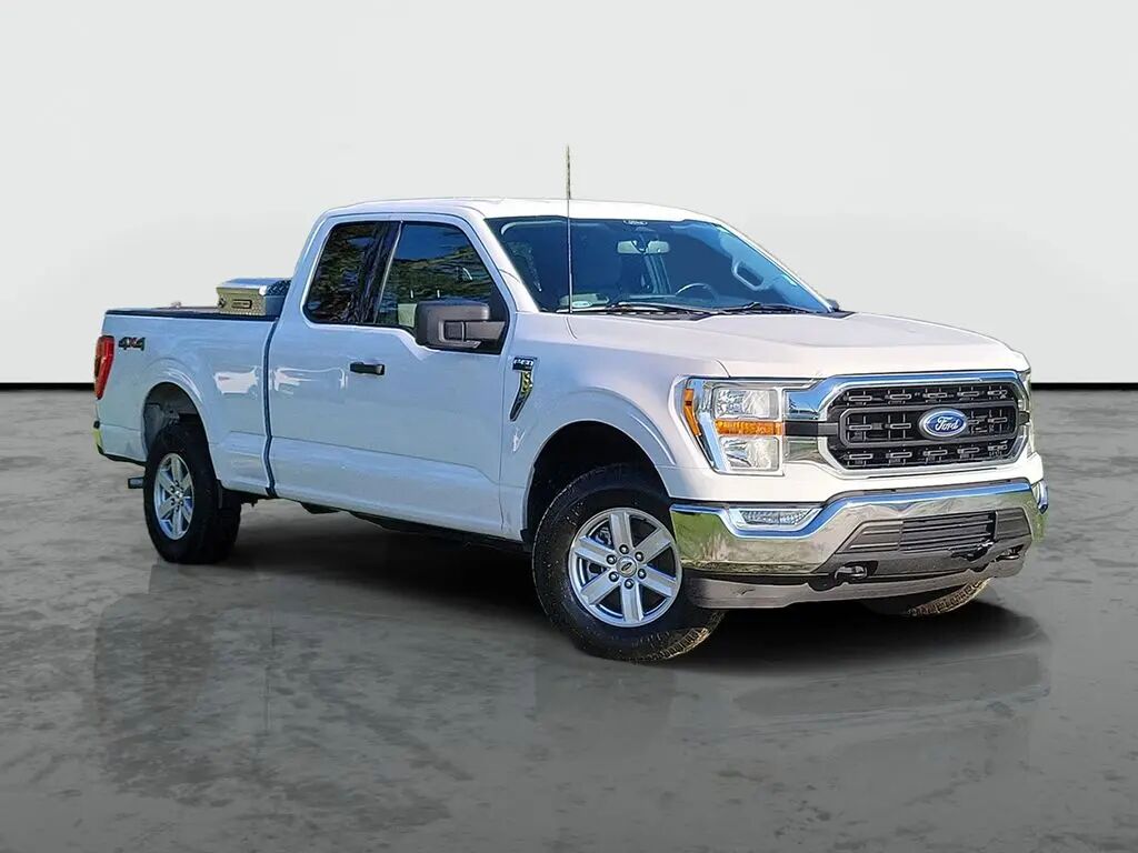 2022 Ford F-150 XLT — photo 1 of 12