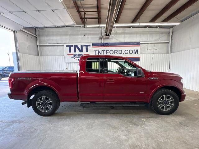 2015 Ford F-150 XLT — photo 1 of 13
