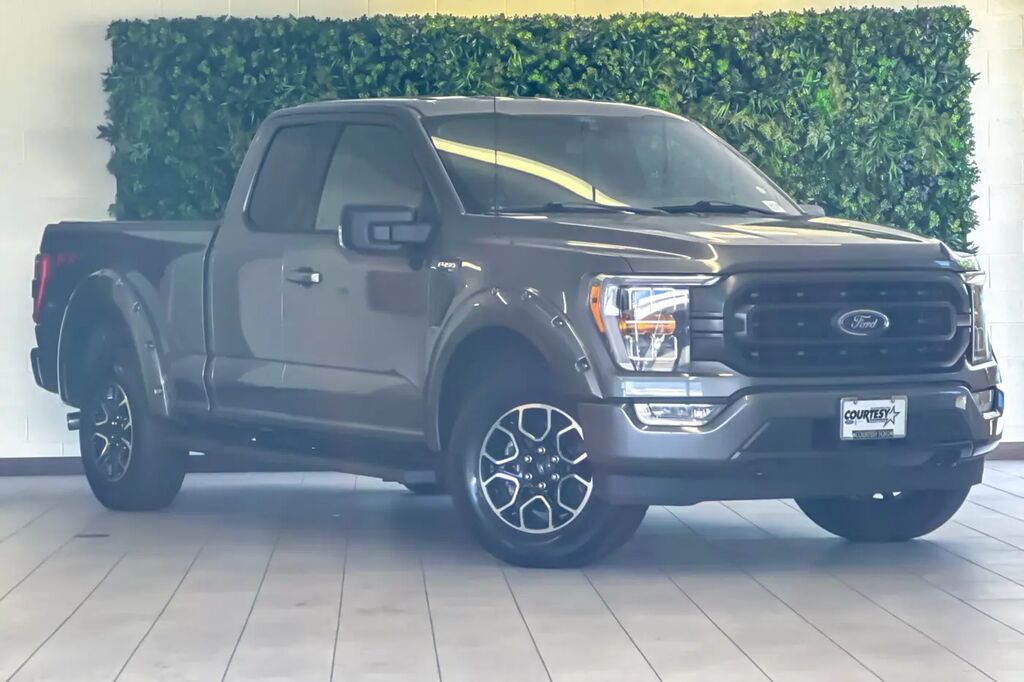 2021 Ford F-150 XLT — photo 1 of 39