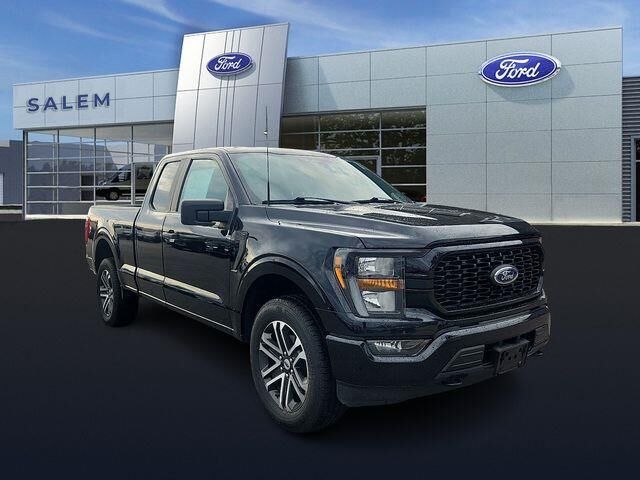2023 Ford F-150 XL — photo 1 of 13