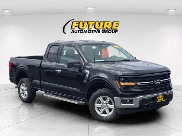 2025 Ford F-150 XLT — photo 1 of 13