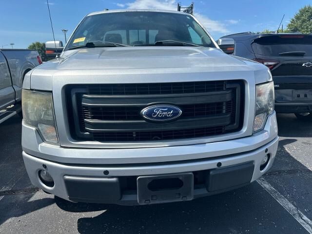 2013 Ford F-150 Lariat — photo 1 of 24