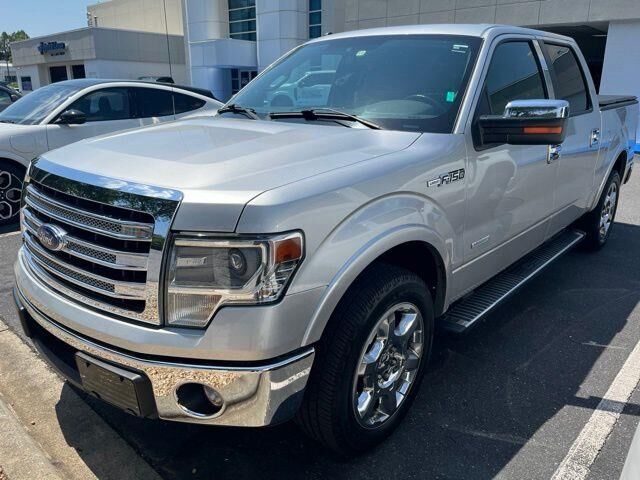 2013 Ford F-150 Lariat — photo 1 of 17