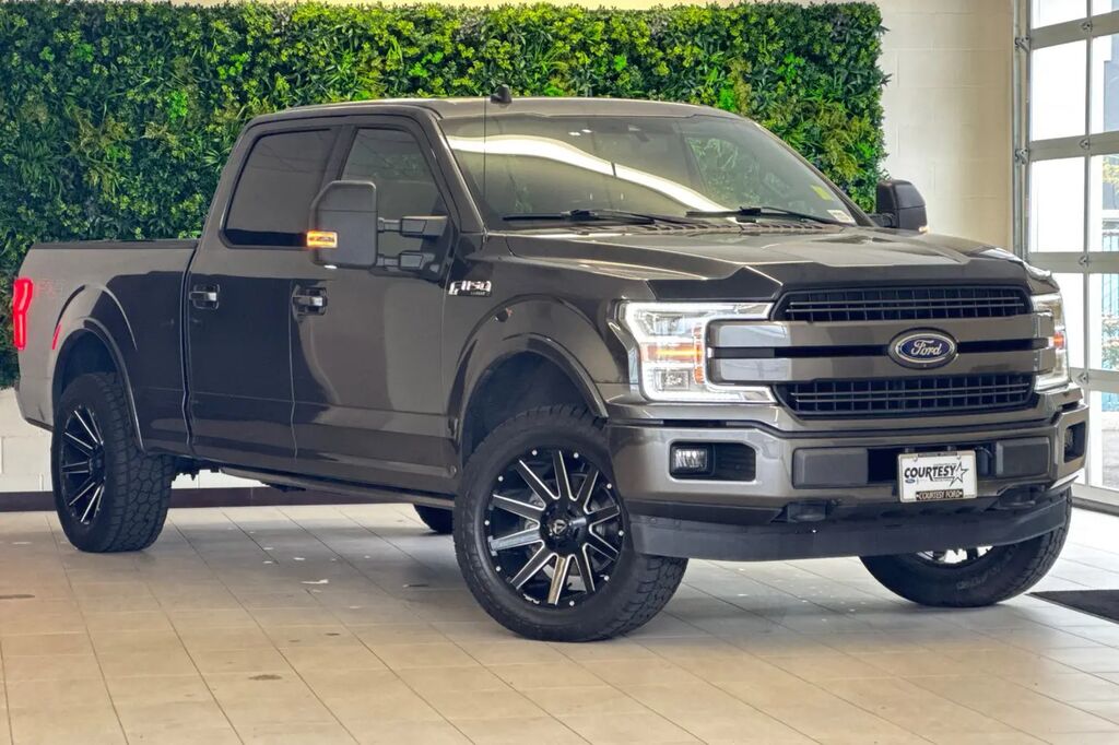 2019 Ford F-150 Lariat — photo 1 of 13