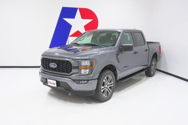 2023 Ford F-150 XL — photo 1 of 3