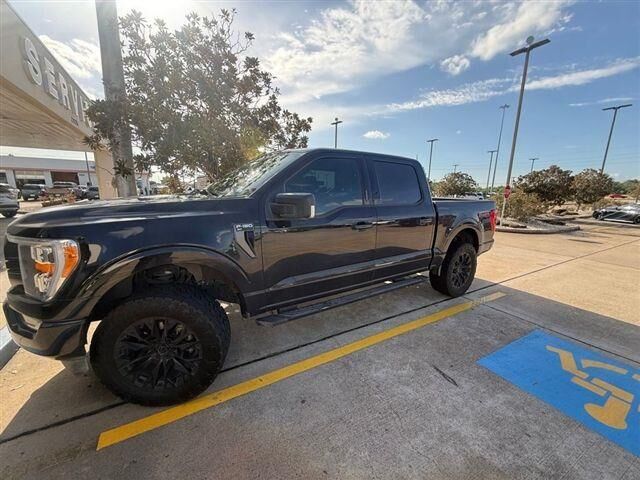 2023 Ford F-150 XLT — photo 1 of 1