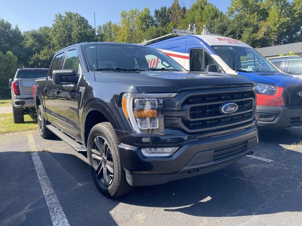 2023 Ford F-150 XLT — photo 1 of 2