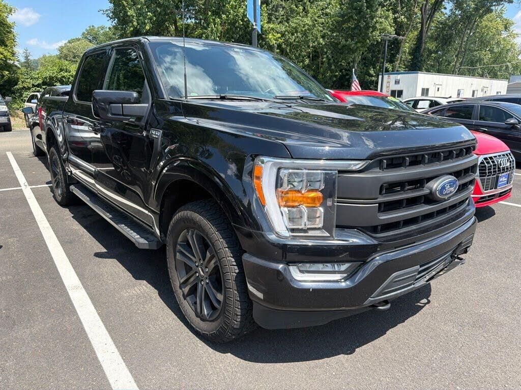 2022 Ford F-150 Lariat — photo 1 of 15