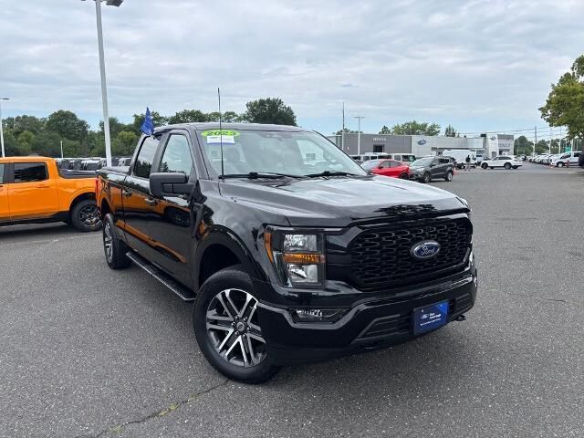 2023 Ford F-150 XL — photo 1 of 26