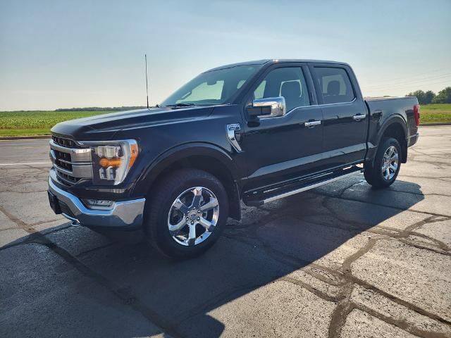 2023 Ford F-150 Lariat — photo 1 of 13