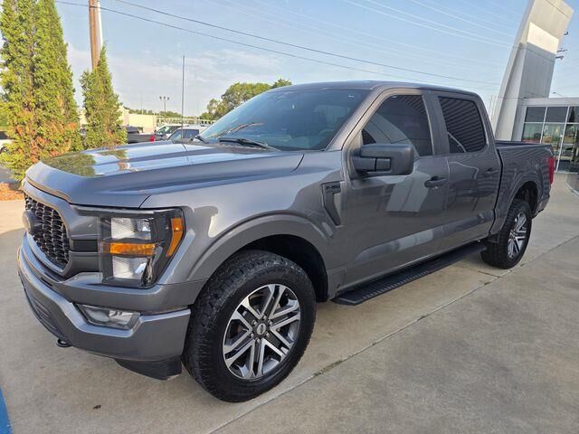 2023 Ford F-150 XL — photo 1 of 26