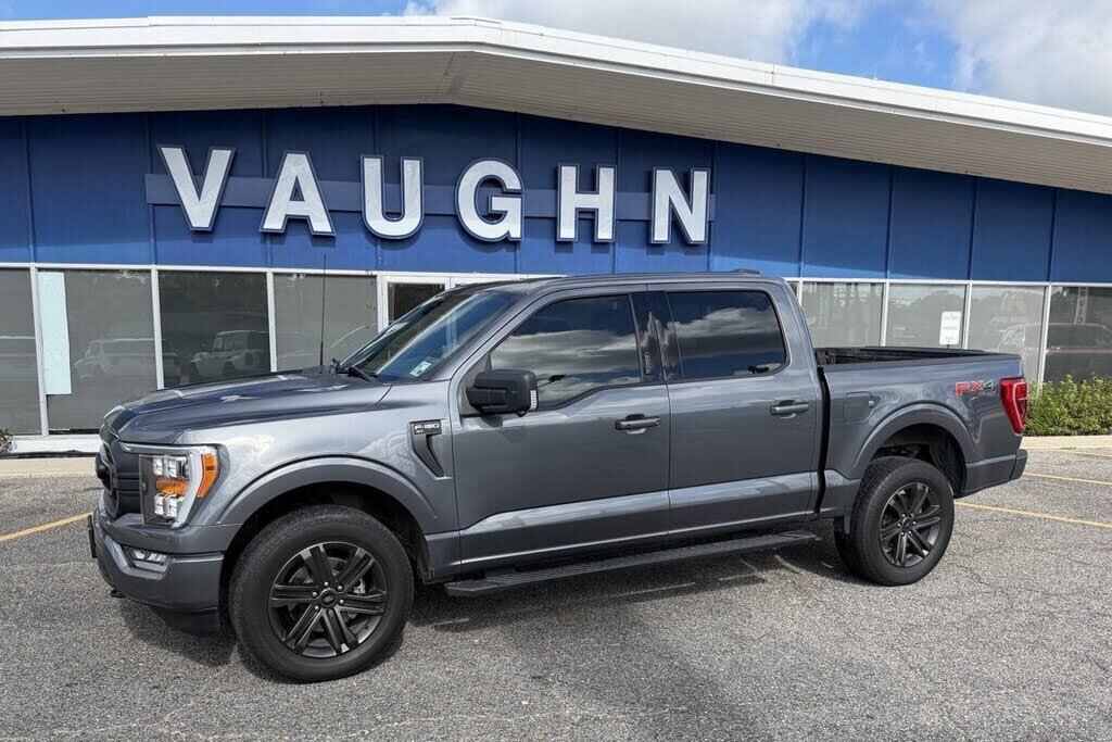 2022 Ford F-150 XLT — photo 1 of 2