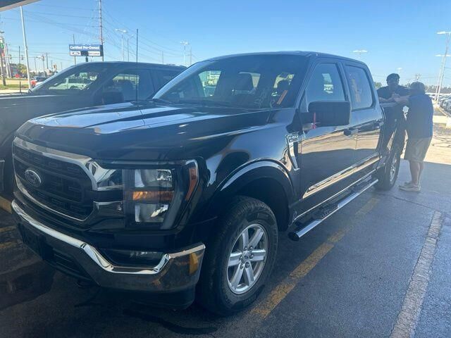 2023 Ford F-150 XLT — photo 1 of 45