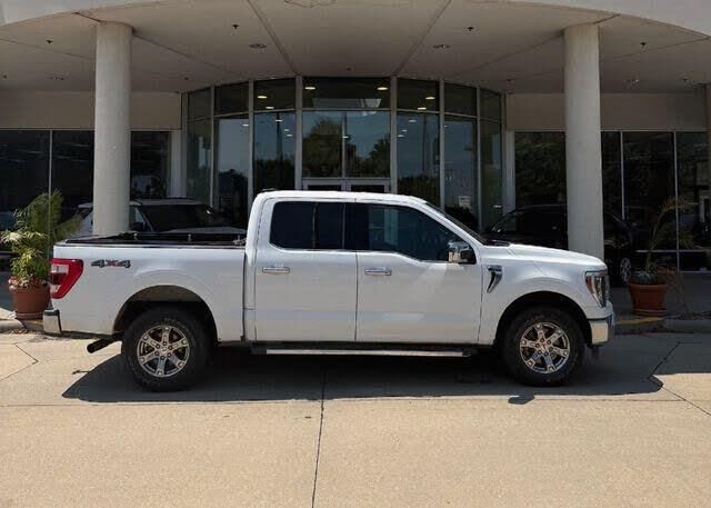 2021 Ford F-150 Lariat — photo 1 of 38