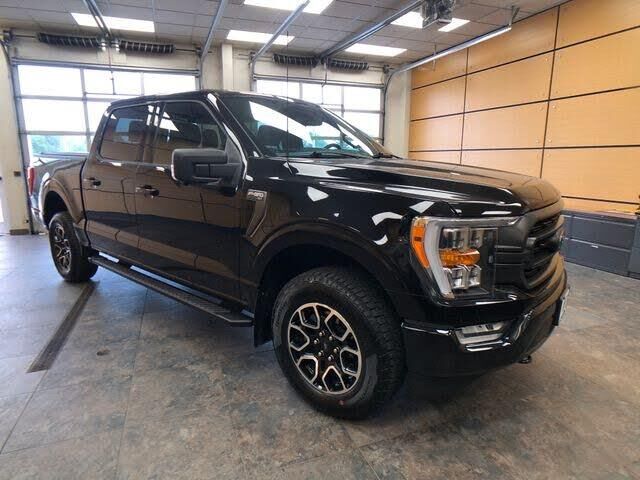 2023 Ford F-150 XLT — photo 1 of 2