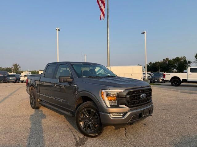 2022 Ford F-150 XLT — photo 1 of 10