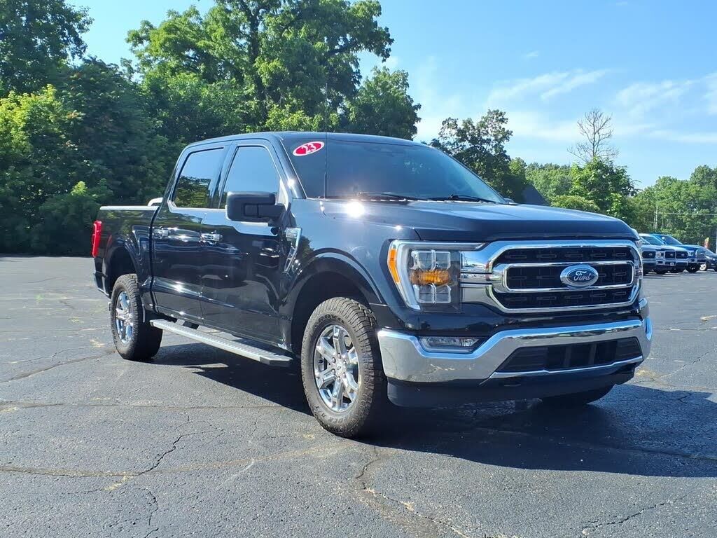 2023 Ford F-150 XLT — photo 1 of 2