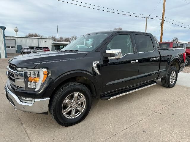 2023 Ford F-150 Lariat — photo 1 of 13